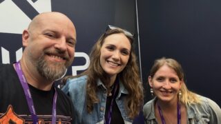 Réelle plaisir d’avoir pu rencontrer Anne Demetriou aujourd’hui à la Gamescom, qui incarne Sophia dans #aplaguetaleresonance de @asobo_studio ! L’interview arrive tout comme celle d’Olivier Deriviere !